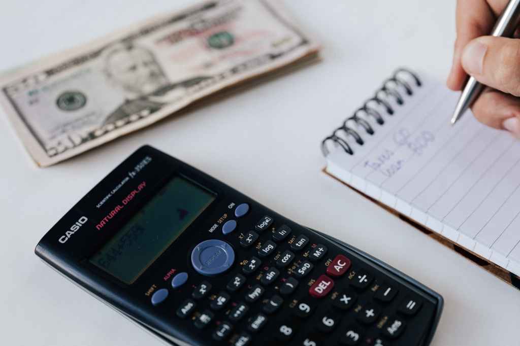 Adult Your Finances: Setting Up a&nbsp;Budget